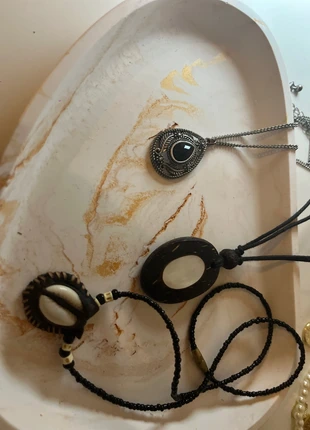 Alternative kettingen, merk: Alternative, staat: Heel goed, € 3,00, € 3,85 inclusief Kopersbescherming