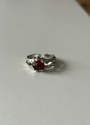 Bague CHROME rouge ajustable acier inoxydable, marke: CHROME, zustand: Sehr gut, größe: Größenverstellbar, 6,90 €, 7,95 € inklusive Vinted-Käuferschutz