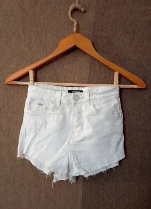 Shorts en jeans de Jennyfer pour Femme-Taille 32/ XXS, marke: Jennyfer, zustand: Sehr gut, größe: XXS / 32 / 4, 2,00 €, 2,80 € inklusive Vinted-Käuferschutz