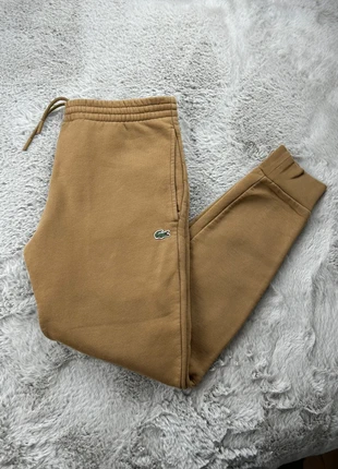 Pantalon de jogging Lacoste marron/beige M, marke: Lacoste, zustand: Sehr gut, größe: M, 49,00 €, 52,15 € beinhaltet Vinted-Käuferschutz Pro