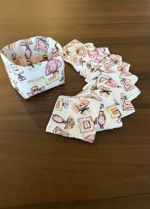 Carrés cotons lavables démaquillants et panière, marque: Fait Main, état: Neuf avec étiquette, 15,00 €, 16,45 € Protection acheteurs (Pro) incluse