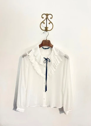 Sexy white shirt, brand: Zara, condizioni: Nuovo senza cartellino, taglia: L / IT 44 / EU 40, €15.99, €17.49 include la Protezione acquisti