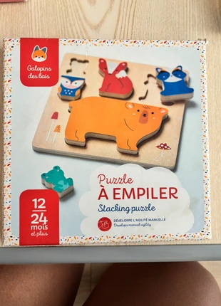Puzzle à empiler, merk: Nature & Decouvertes, staat: Heel goed, maat: 12-18 maanden / 80 cm, € 4,00, € 4,90 inclusief Kopersbescherming