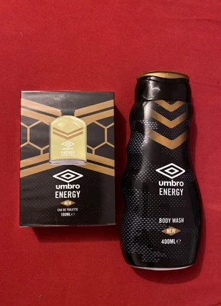 Magnifique lot eau de toilette + gel douche, Umbro, marke: Umbro, zustand: Neu, mit Etikett, 11,50 €, 12,78 € inklusive Vinted-Käuferschutz