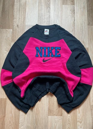 Nike Sweatshirt black & pink M – Two-tone vintage crewneck bold college style SKU51, brand: Nike, condition: Very good, size: M, €38.90, €41.55 includes Buyer Protection