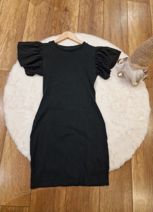 Női fekete csinos szoknya, állapot: Kiváló, méret: S / 36 / 8, 600.00 Ft, 910.00 Ft vevővédelemmel