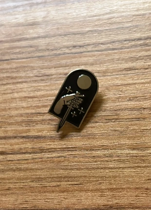 Tarot broche pin, merk: Tarot, staat: Nieuw zonder prijskaartje, € 3,50, € 4,38 inclusief Kopersbescherming