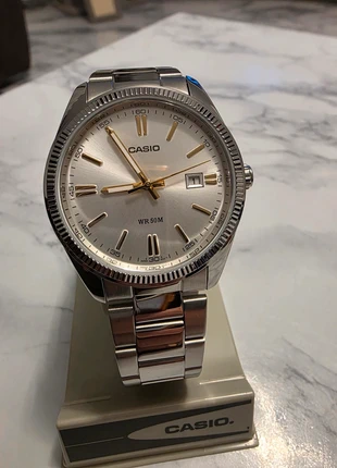 Casio Silver Stainless Steel Watch, brand: CASIO, condition: New with tags, size: One size, £45.00, £47.95 includes Buyer Protection