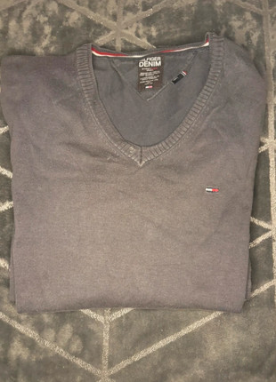 Pull Tommy Hilfiger noir, brand: Tommy Hilfiger, condition: New without tags, size: L, 25.00 €, 26.95 € includes Buyer Protection
