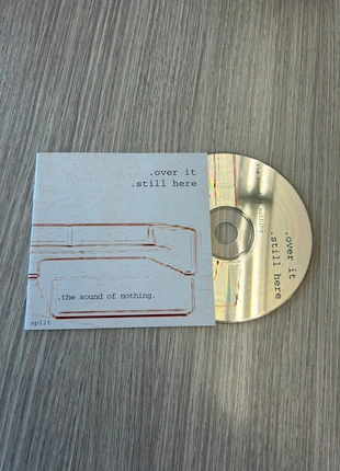 CD punk rock Over it Still here emo Italy pop disc disque album music band hardcore italiano Genova, condizioni: Nuovo senza cartellino, €4.99, €5.94 include la Protezione acquisti