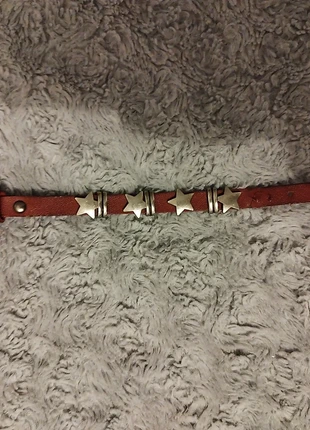 bracelet rouge étoiles Romwe, marque: Romwe, état: Bon état, 1,00 €, 1,75 € Protection acheteurs incluse