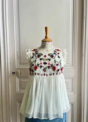 Très jolie blouse blanche crème Zara tendance à motifs fleuris brodés évasé taille 36 S, marke: Zara, zustand: Sehr gut, größe: S / 36 / 8, 12,00 €, 13,30 € inklusive Vinted-Käuferschutz