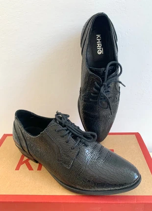 Khrió - Scarpe stringate in vera pelle donna, merk: KHRIO', staat: Nieuw zonder prijskaartje, maat: 35, € 15,00, € 16,45 inclusief Kopersbescherming