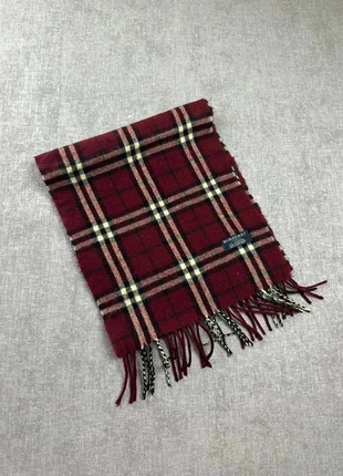 Écharpe Burberry bordeaux, brand: Burberry, condition: Very good, €45.00, €47.95 includes Buyer Protection Pro