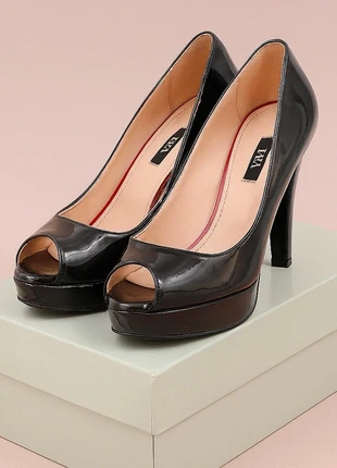 Scarpa con tacco alto nero lucido. N.37, marque: Tata Italia, état: Très bon état, taille: 38, 3,99 €, 4,89 € Protection acheteurs incluse