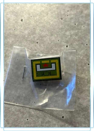 Pin’s Universal Soldier JCVD neuf collector, marque: ciné news, état: Neuf sans étiquette, 22,00 €, 23,80 € Protection acheteurs incluse