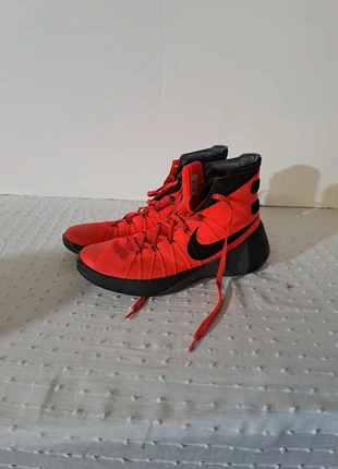 Zapatillas Nike Hyperdunk, merk: Nike, staat: Heel goed, maat: 46, € 25,00, € 26,95 inclusief Kopersbescherming Pro