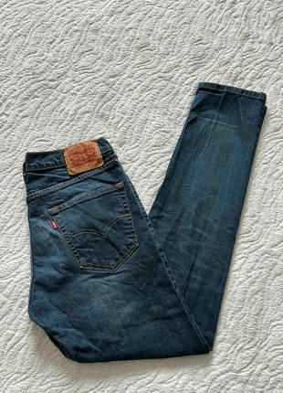 Jean Levi’s 502 Bleu Foncé marine M/40 W30 L34 – Slim taper Homme, marque: Levi's, état: Très bon état, taille: W30 | FR 40, 35,00 €, 37,45 € Protection acheteurs (Pro) incluse