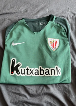 Maillot Athletic Bilbao, marque: Football, état: Très bon état, taille: S, 50,00 €, 53,20 € Protection acheteurs incluse