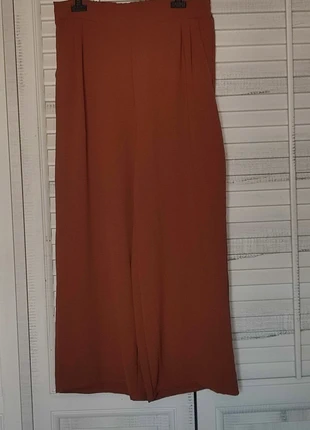 Pantalon marron/caramel large et fluide de chez LolaLiza (ref41), marque: LolaLiza, état: Très bon état, taille: XXL / 44 / 16, 8,00 €, 9,10 € Protection acheteurs incluse