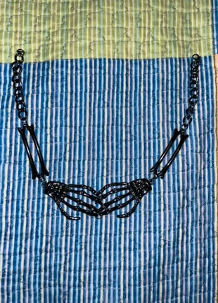 collana - mani e braccia scheletriche, merk: Nessun Brand, staat: Nieuw zonder prijskaartje, € 7,00, € 8,05 inclusief Kopersbescherming