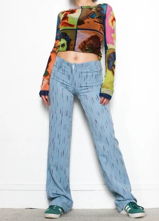 Blue pants with colourful stitches | Pantalon taille basse bleu avec coutures multicolores, marque: Vintage, état: Très bon état, taille: XXS / 32 / 4, 10,00 €, 11,20 € Protection acheteurs (Pro) incluse