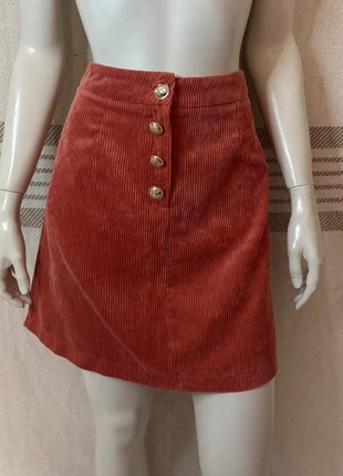 🌺Jupe trapèze corail en velours avec bouton doré Taille S/36🌺, merk: Shein, staat: Goed, maat: S / 36 / 8, € 1,00, € 1,75 inclusief Kopersbescherming