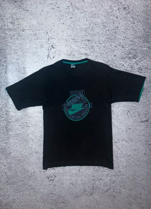 Vintage Nike “The Original – Beaverton, Oregon USA” T-Shirt Made in Italy Rare Retro Piece, marke: Nike, zustand: Sehr gut, größe: XL, 25,00 €, 26,95 € inklusive Vinted-Käuferschutz