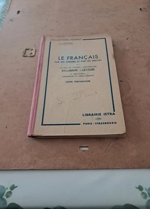 Livre le français par les choses et les images  librairie Istra annees 1950, merk: livre de lecture, staat: Heel goed, € 6,00, € 7,00 inclusief Kopersbescherming