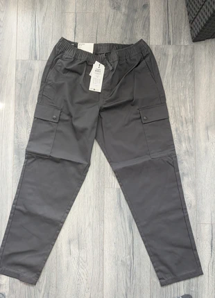 Pantalon Cargo Jack & Jones gris asphalt – Neuf avec étiquette – Taille M, brand: Jack & Jones, condition: New with tags, size: M, €29.00, €31.15 includes Buyer Protection