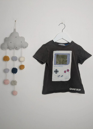 Kinder T-Shirt | Game Boy Print mit 3D Effekt | H&M | 98/104 | Anthrazit, brand: H&M, condizioni: Discrete, taglia: 3 anni / 98 cm, €1.00, €1.75 include la Protezione acquisti