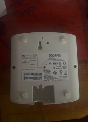 Ruckus R320, marca: Point, estado: Muito bom, €70.00, €74.20 inclui Proteção do Comprador