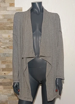 Joli cardigan Calvin Klein, brand: Calvin Klein, condition: Very good, size: M / 38 / 10, €20.00, €21.70 includes Buyer Protection Pro