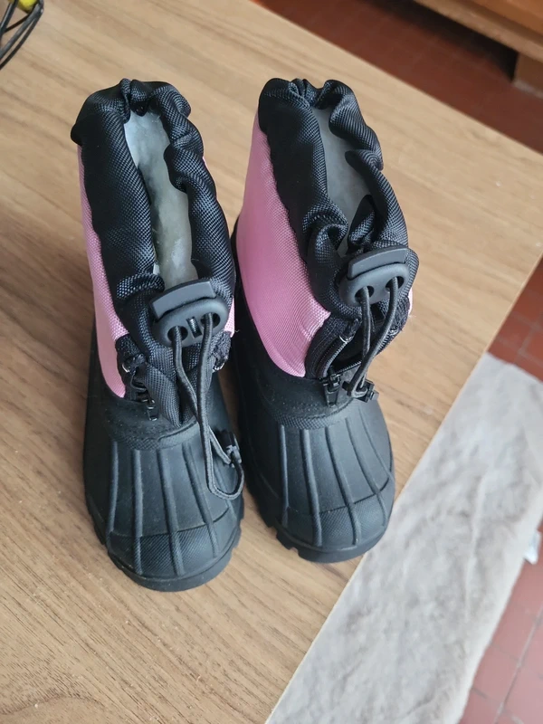 Bottes de neige neuves - photo numéro 2