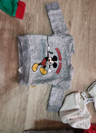 Pull mickey, marque: Disney, état: Neuf sans étiquette, taille: 1-3 mois / 56 cm, 3,00 €, 3,85 € Protection acheteurs incluse