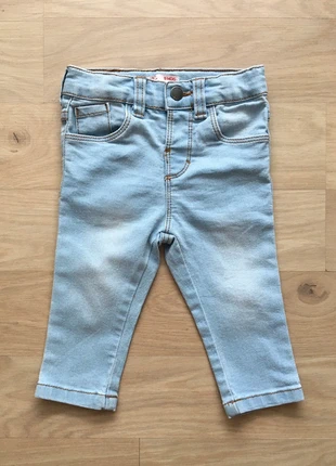 Neuf jeans 9 mois, marke: Du Pareil au Même, zustand: Neu, größe: 9-12 Monate / 74, 5,00 €, 5,95 € inklusive Vinted-Käuferschutz