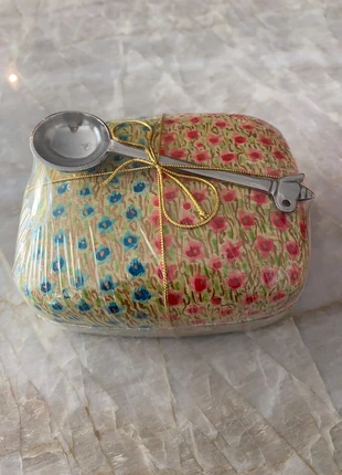 Darjeeling tea in decorative trinket box with spoon., brand: Darjeeling, condition: New with tags, £12.00, £13.30 includes Buyer Protection
