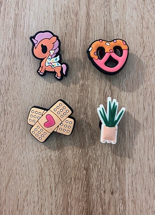 Breloques crocs, état: Très bon état, 2,00 €, 2,80 € Protection acheteurs incluse