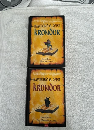 📚 Krondor – Hardcover Fantasybundel (Raymond E. Feist, NL), staat: Heel goed, € 22,50, € 24,33 inclusief Kopersbescherming