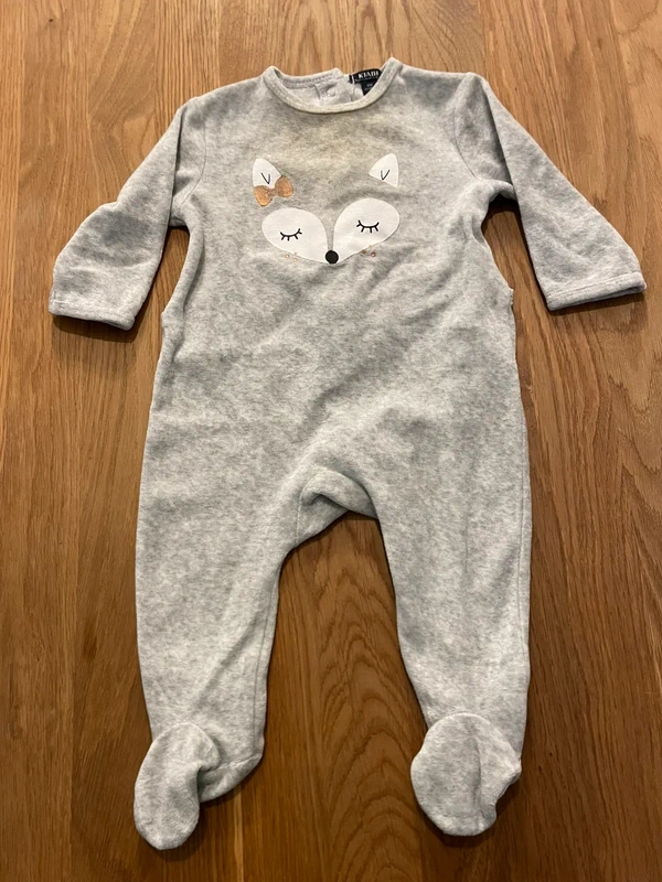 Lot pyjamas 6 mois - photo numéro 2