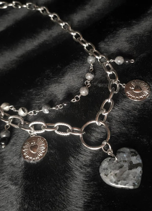 Collier en pierre de Larvikite et acier inoxydable, marque: Lussypurr, état: Neuf sans étiquette, 41,00 €, 43,75 € Protection acheteurs incluse