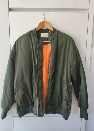 Green bomber jacket oversized S brand eggie, marca: Eggie, estado: Novo sem etiquetas, tamanho: S / 36 / 8, €55.00, €58.45 inclui Proteção do Comprador