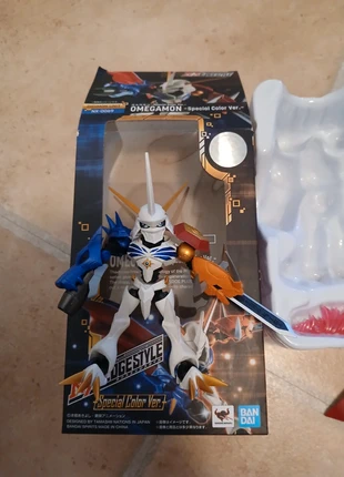 Figurine digimon Omnimon, merk: Digimon, staat: Heel goed, maat: Prematuur, tot 44 cm, € 30,00, € 32,20 inclusief Kopersbescherming