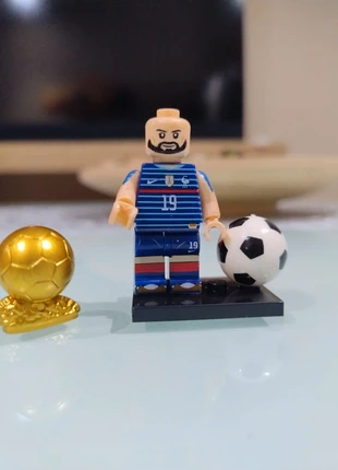 Benzema minifigure, zustand: Neu, größe: Einheitsgröße, 5,00 €, 5,95 € inklusive Vinted-Käuferschutz