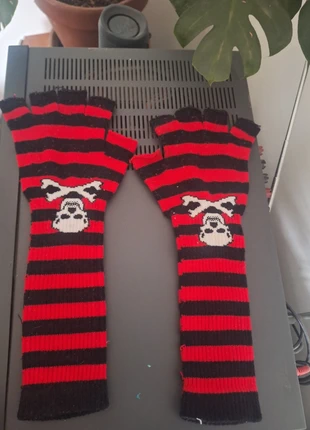 Gothic emo red and black striped gloves, condition: Very good, size: One size, £5.00, £5.95 includes Buyer Protection