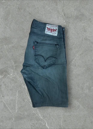 Short en jean Levi’s gris taille M, merk: Levi's, staat: Heel goed, maat: M, € 14,00, € 15,40 inclusief Kopersbescherming Pro