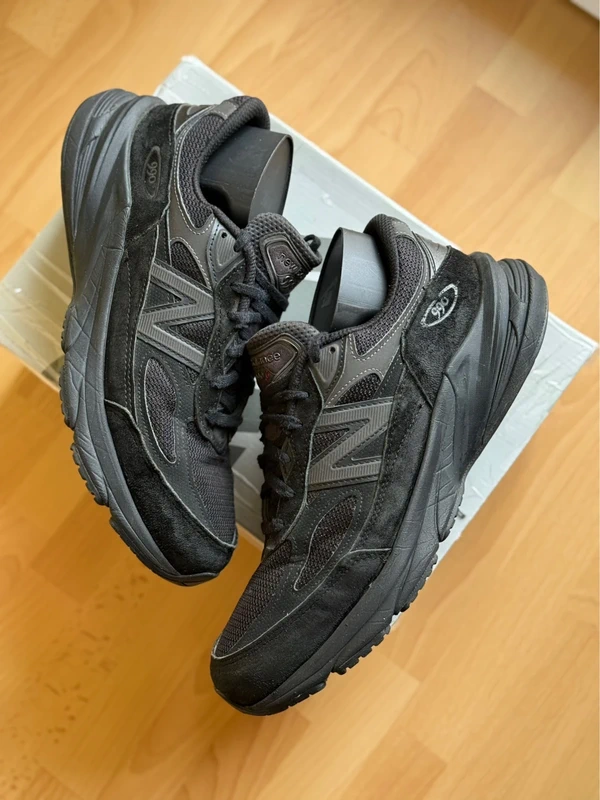 New balance 990v6 black 44.5