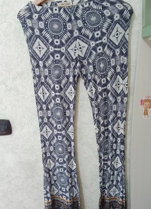 Leggins di colore viola marca Black coral, brand: Black Coral, condizioni: Nuovo senza cartellino, taglia: M / IT 42 / EU 38, €5.00, €5.95 include la Protezione acquisti