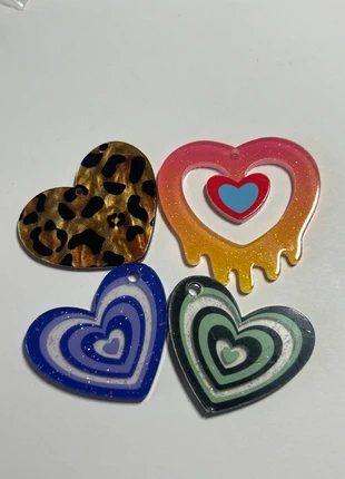 A150, lot de 4 breloques cœurs, condition: New without tags, €2.00, €2.80 includes Buyer Protection Pro