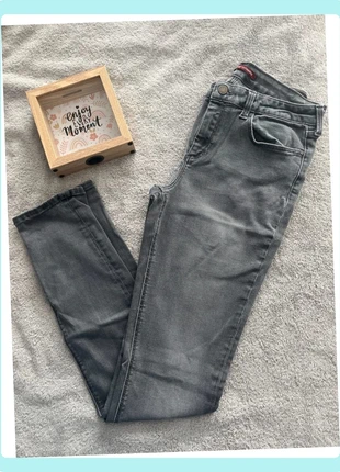 Jean gris slim Comptoir des Cotonniers modèle Ma Demoiselle femme T42 XL, marque: Comptoir des Cotonniers, état: Très bon état, taille: XL / 42 / 14, 17,71 €, 19,30 € Protection acheteurs incluse